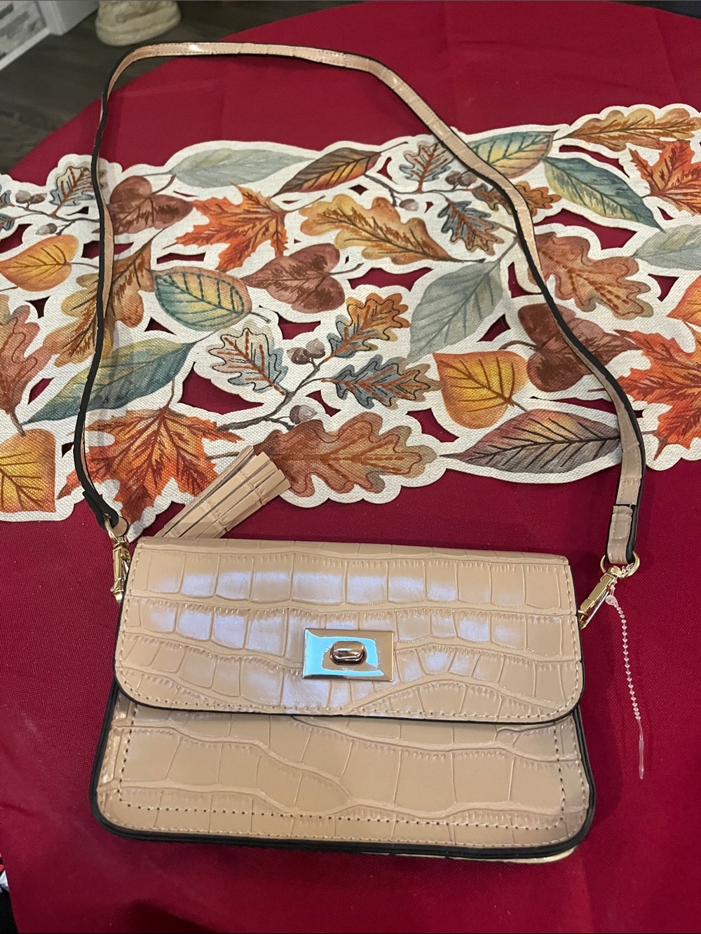 Source Unknown Beige Croc-Embossed Crossbody Bag with Tassel